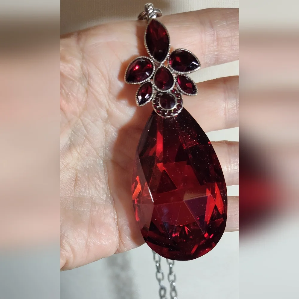 Blinding Large Red Gemstone Pendant Long Necklace NWOT